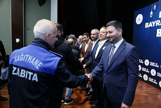 BAŞKAN ÖZTEKİN PERSONELLE BAYRAMLAŞTI